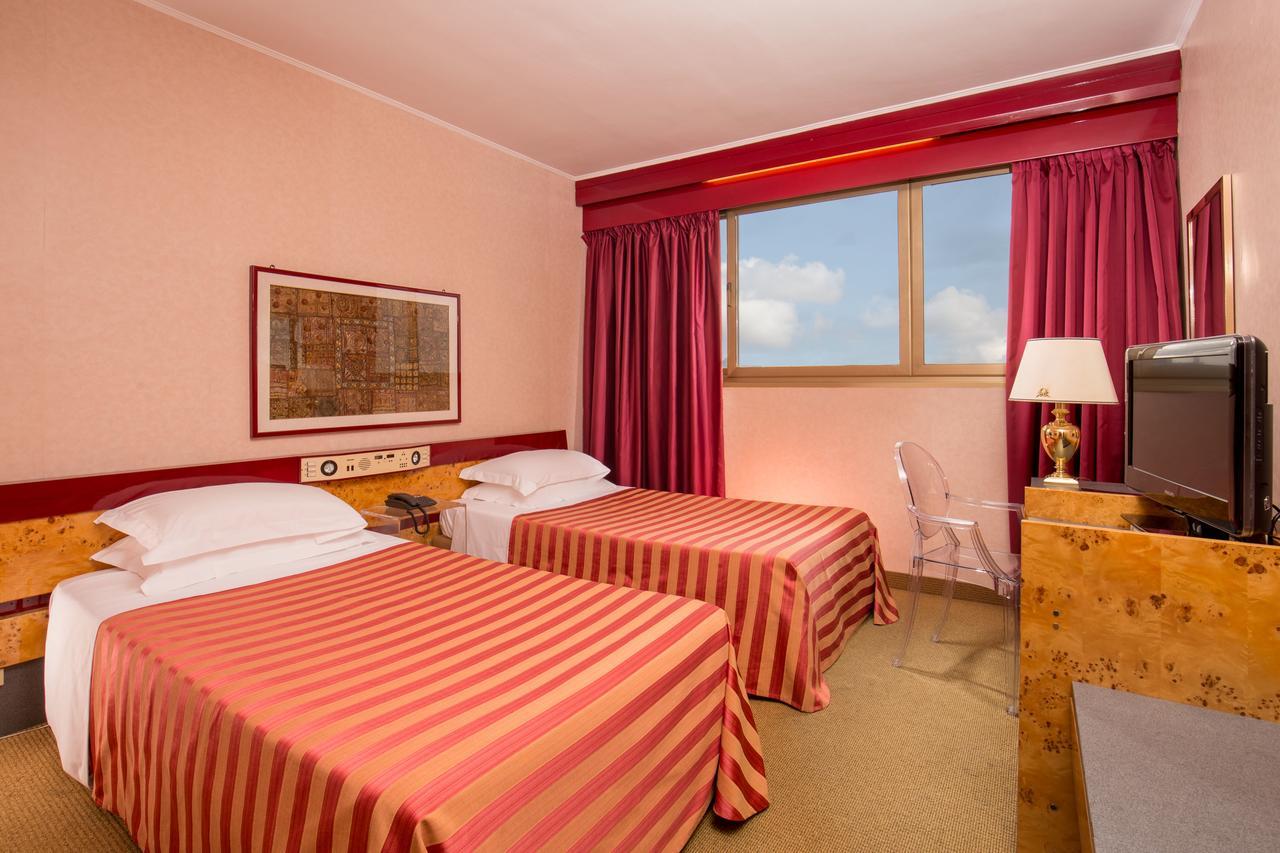 Enea Hotel Pomezia Luaran gambar