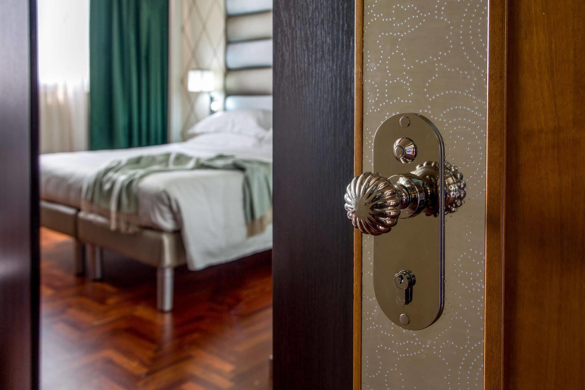 Enea Hotel Pomezia Luaran gambar