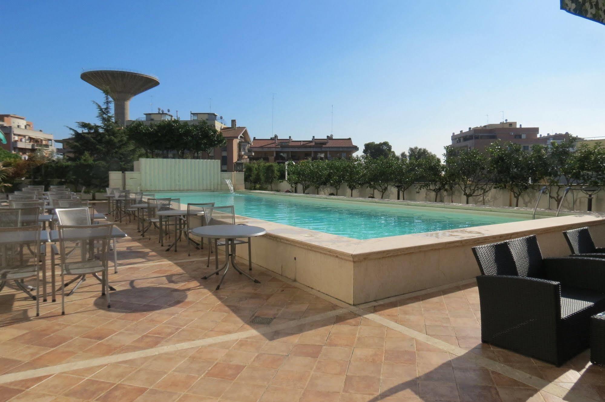 Enea Hotel Pomezia Luaran gambar