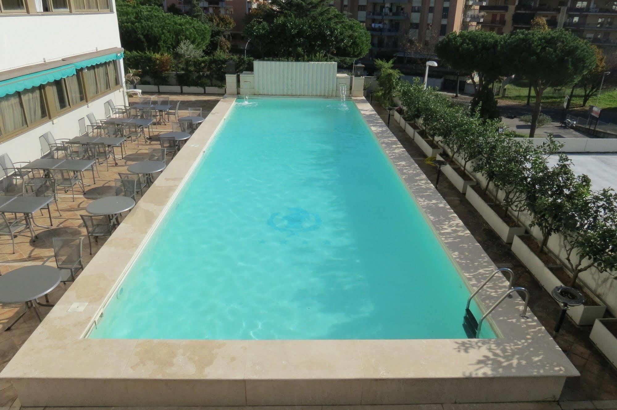 Enea Hotel Pomezia Luaran gambar