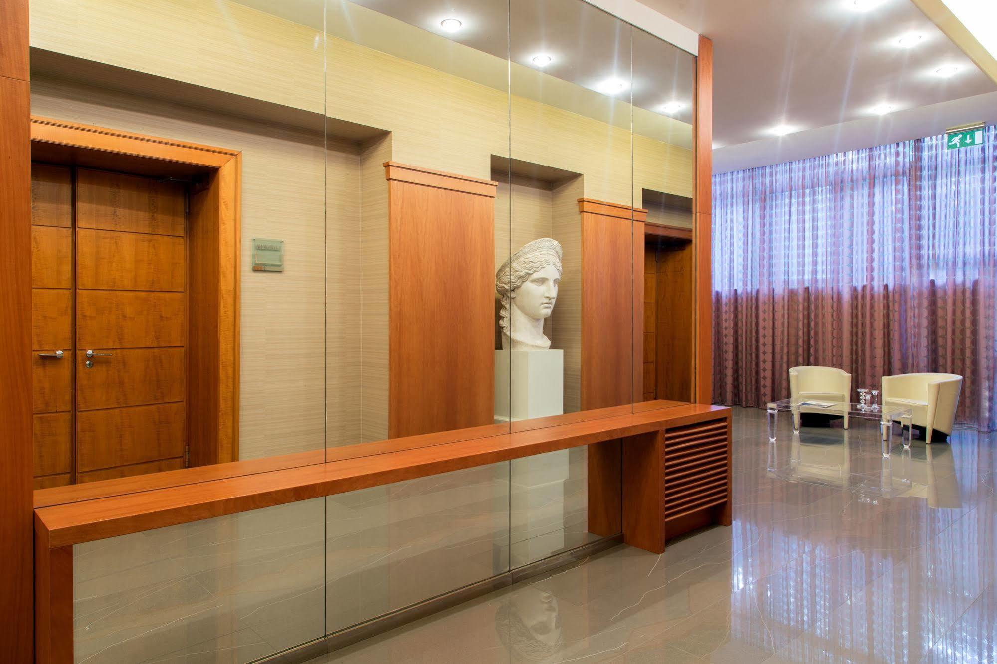 Enea Hotel Pomezia Luaran gambar